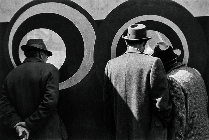 Círculos concéntricos, obra 1952  Cortesía Archivo Louis Stettner, París © Louis Stettner Estate