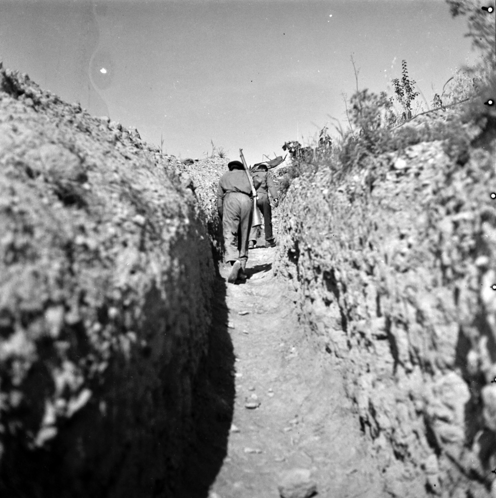 Kati Horna Frente de Aragón, 1937   © KATI HORNA.ARCHIVO FOTOGRÁFICO DE LAS OFICINAS DE PROPAGANDA EXTERIOR DE LA CNT-FAI, IISG AMSTERDAM